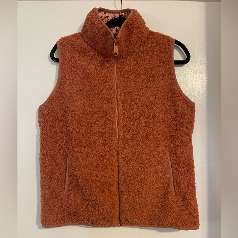 Vera Bradley Sherpa Vest Rust Color S/M